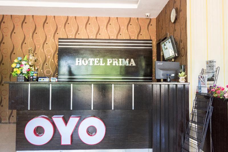 Oyo1103普瑞玛酒店 Batu Aji 外观 照片